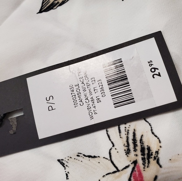 Dynamite Camisole Blouse BNWT - Picture 4 of 7